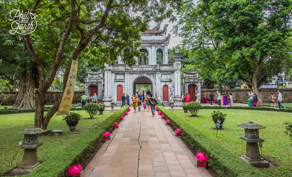 The Great Portico, entrance to the Temple of Literature