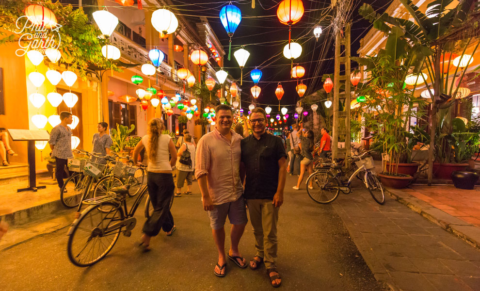 Phil and Garth under the lanterns