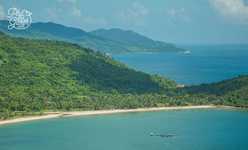 Magnificent views along the road to Da Nang