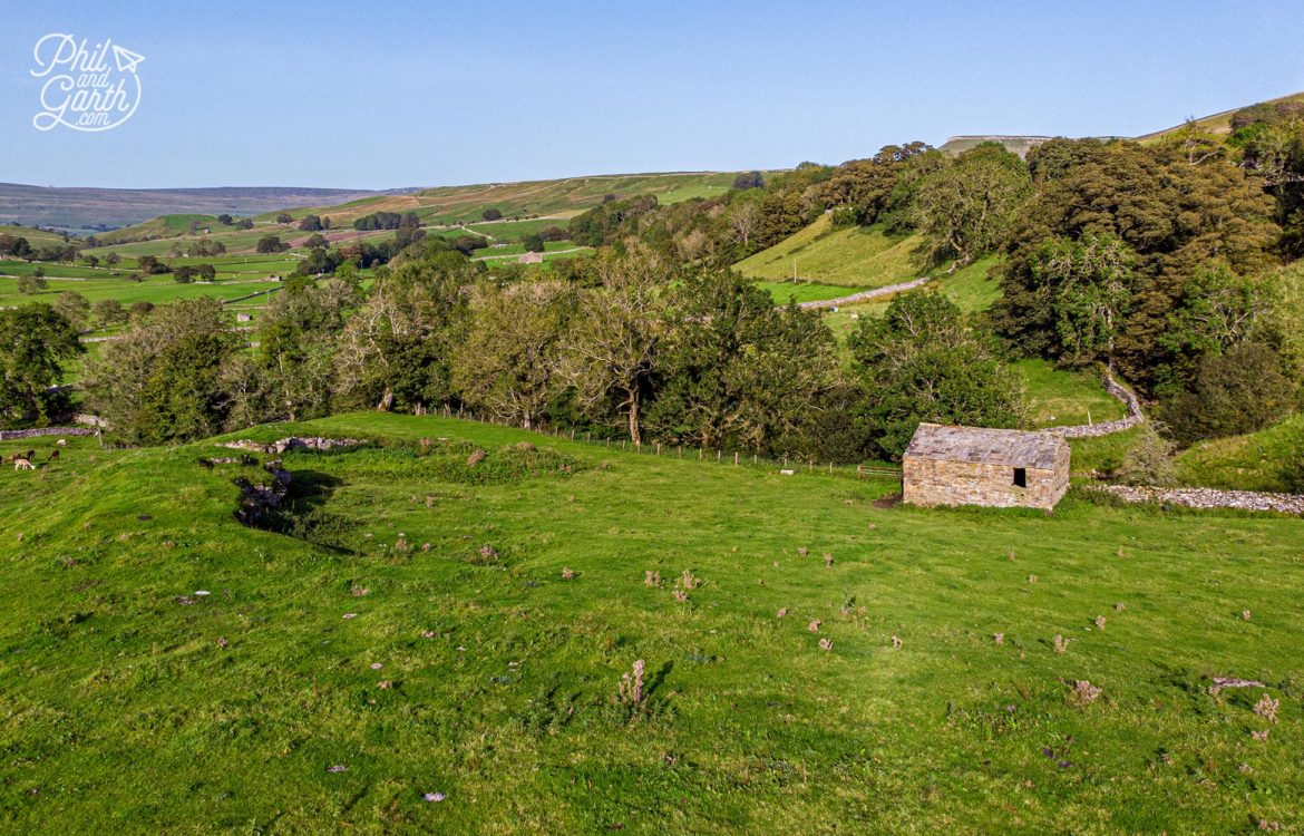 The Best Yorkshire Dales Villages and Attractions - Phil and Garth