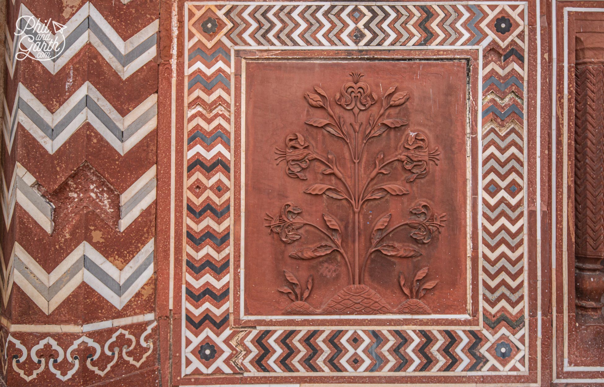 Details of the sandstone wall and inlay stones