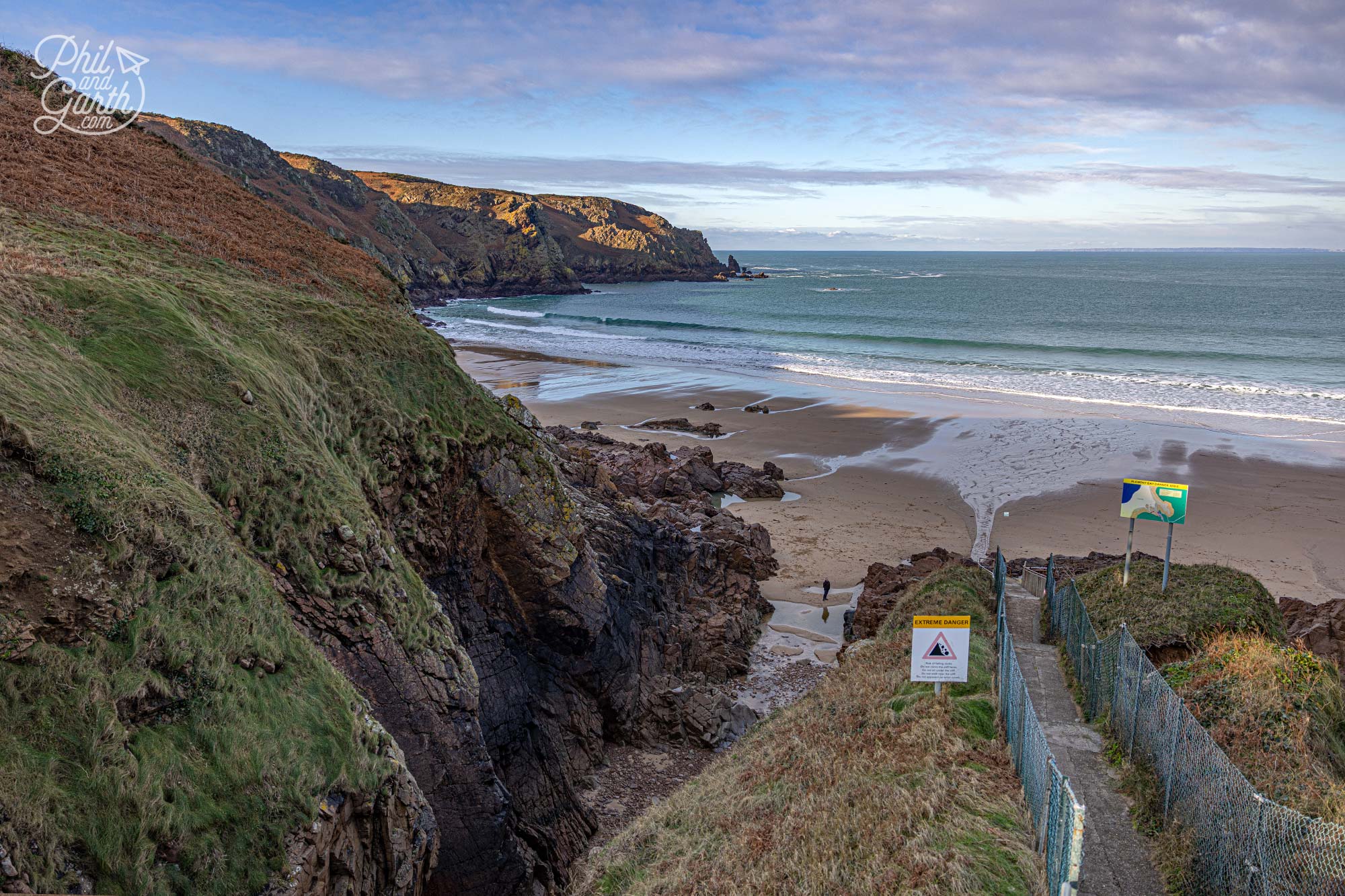 Golden sands and rugged cliffs at Plémont Bay, Jersey